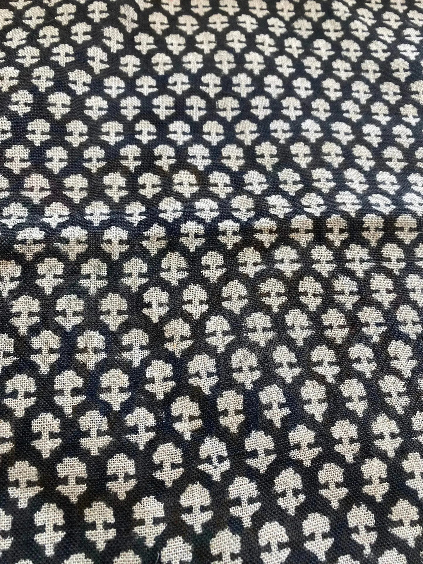 Tulsi Buti No Outline Block Print Linen Fabric - Maple Village Lane