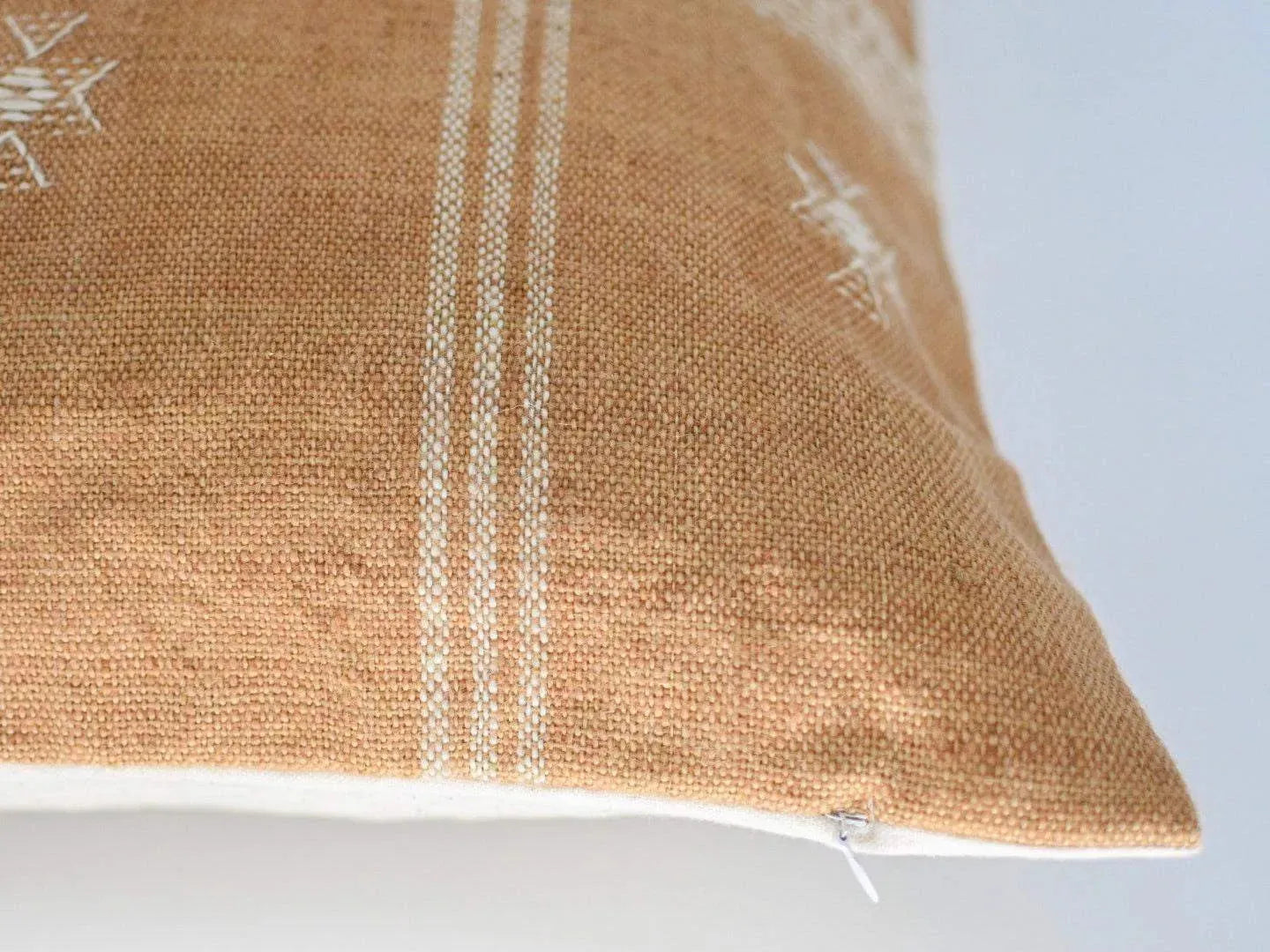 Albert Woven Pillow Cover - Maple Village Lane