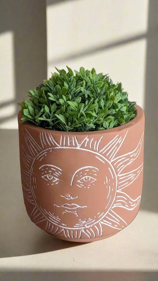 Heraldry Sun Motif Terracotta Planter - Maple Village Lane