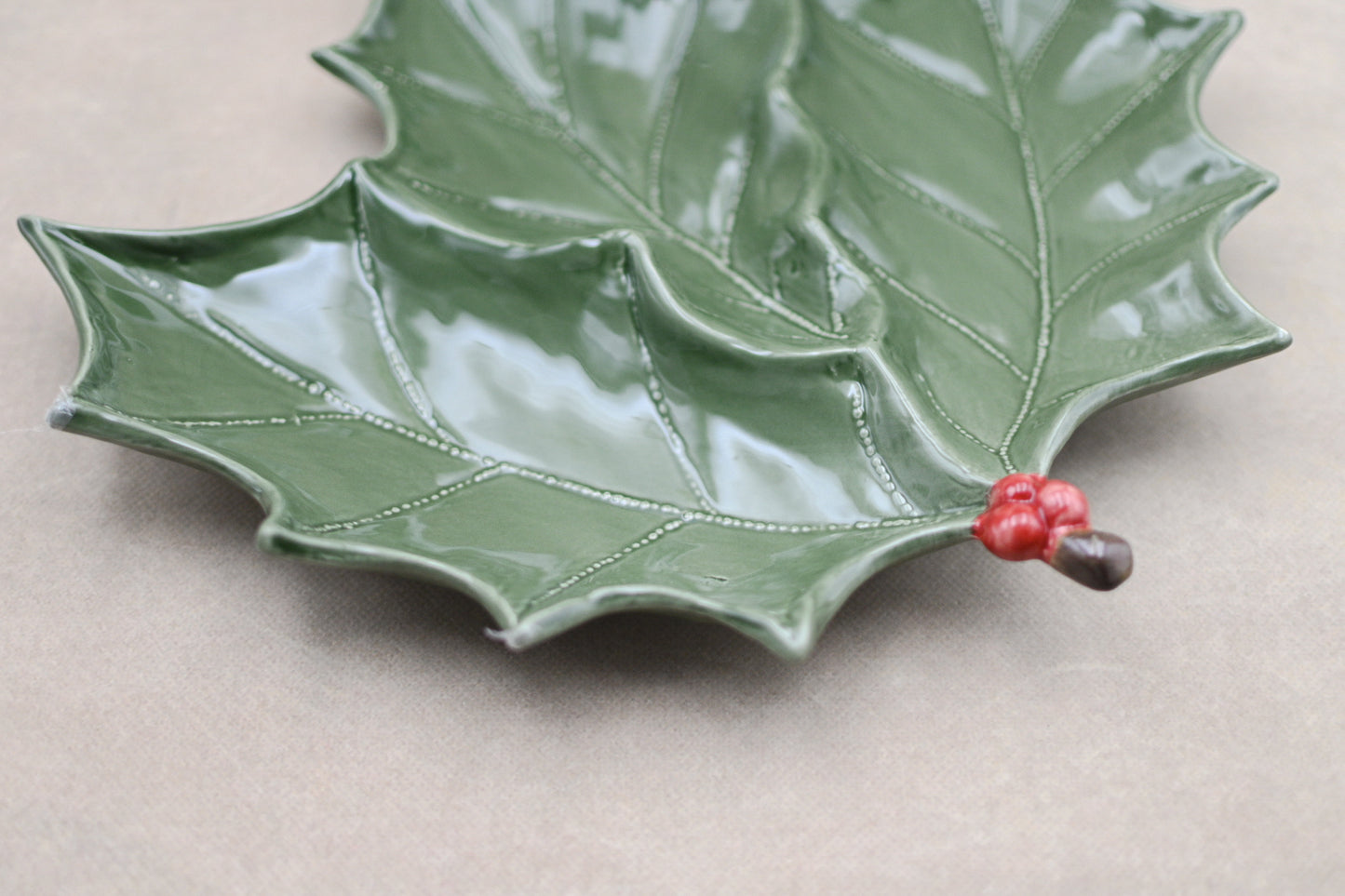 Decorative Holly Leaf Plate