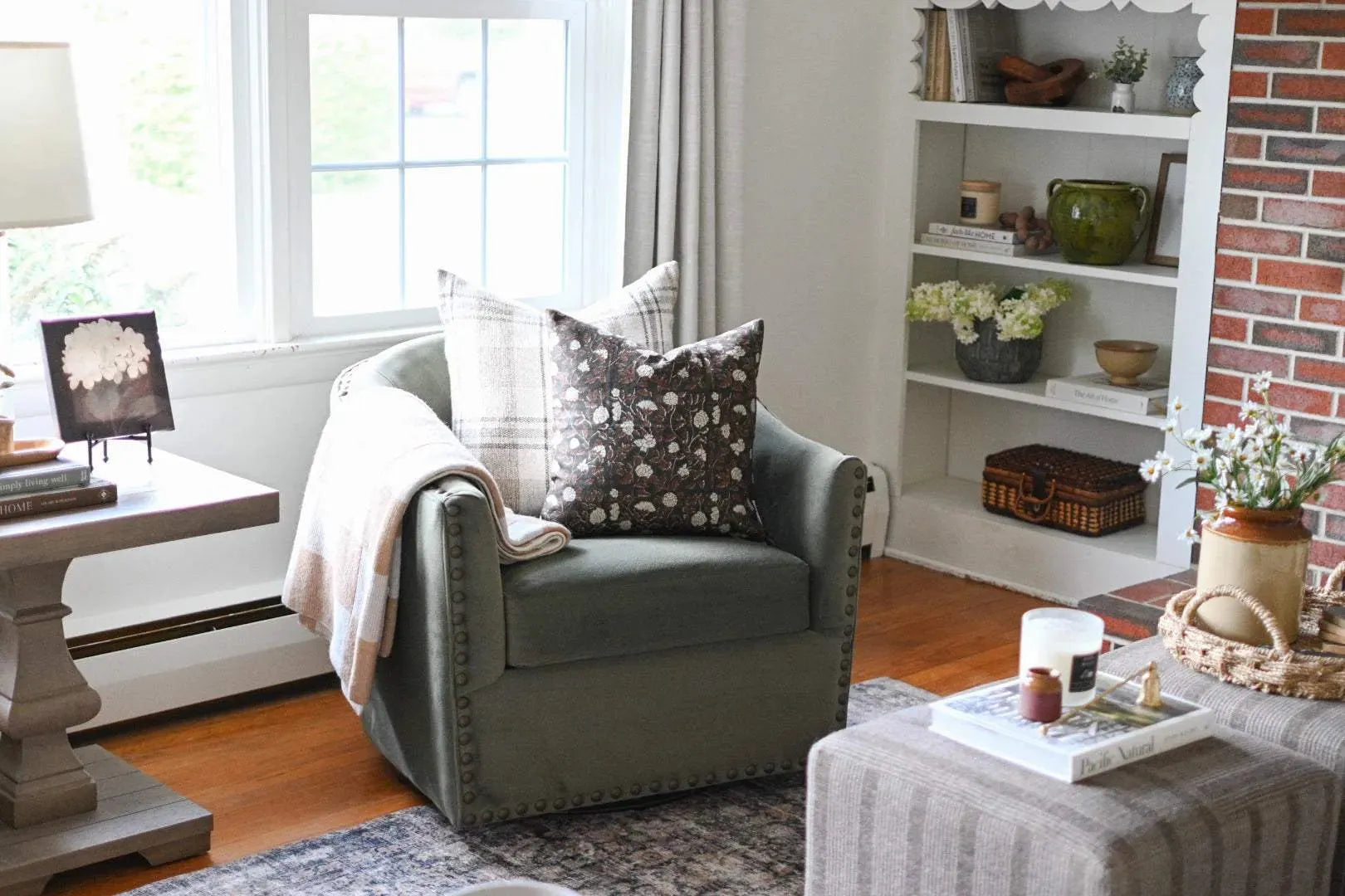 Maude Woven Pillow Cover - Maple Village Lane
