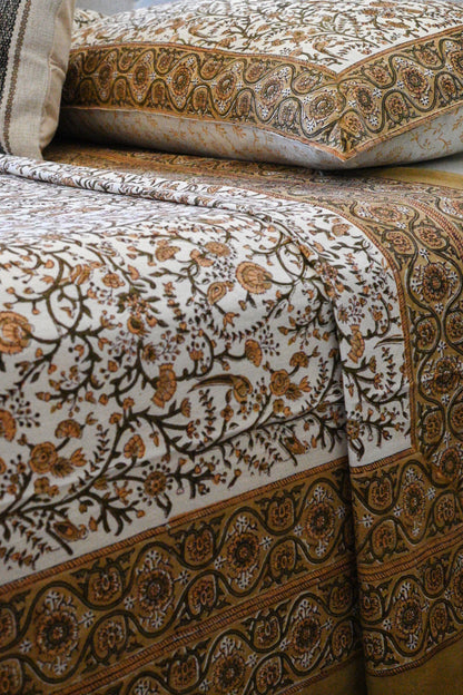 Vintage Bloom Bed Sheet Set