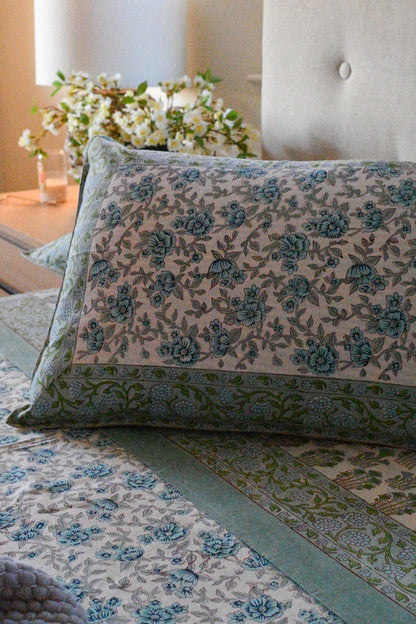 Verdant Charm Bed Sheet Set