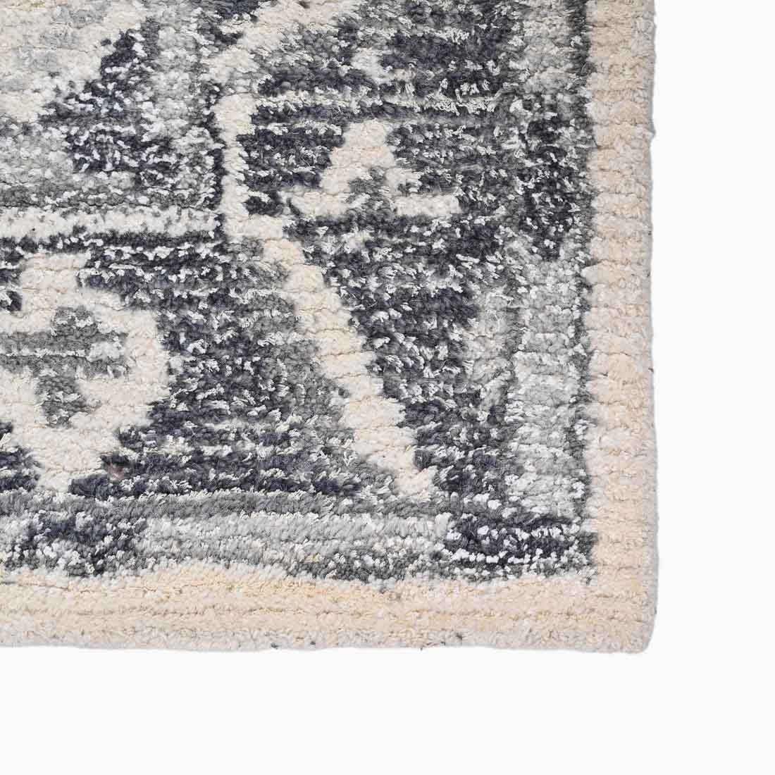Amarilla Hand-Tufted Wool Rug