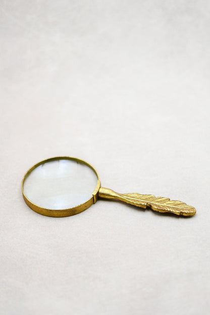 Magnifying Glass with Feather Handle - Maple Village Lane