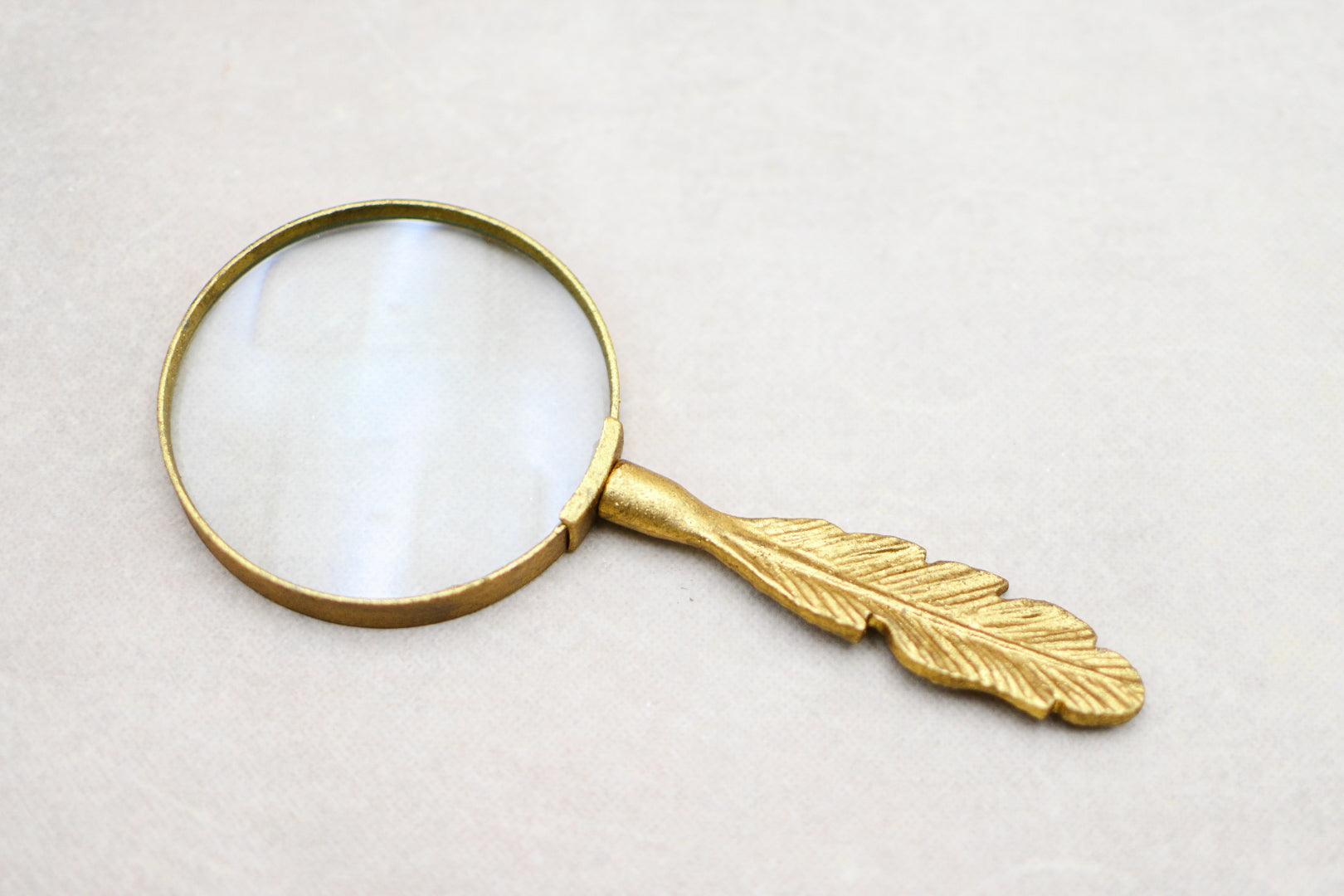 Magnifying Glass with Feather Handle - Maple Village Lane