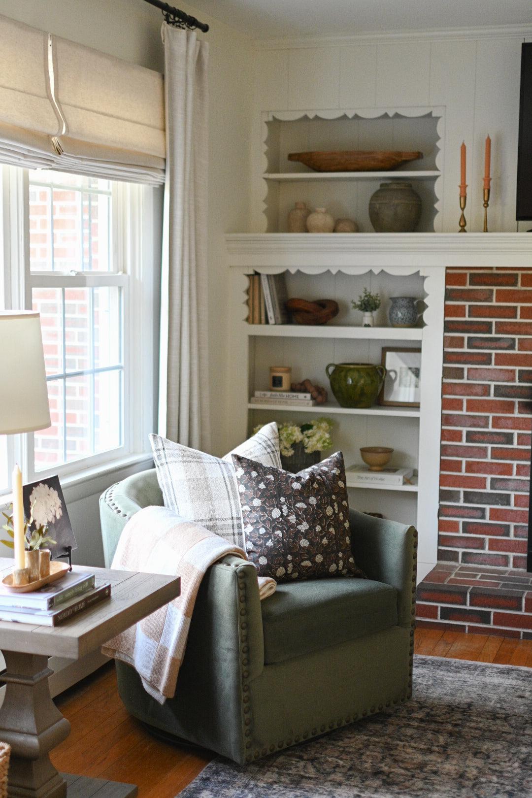 Vases & Candle Holder on Tray - Maple Village Lane