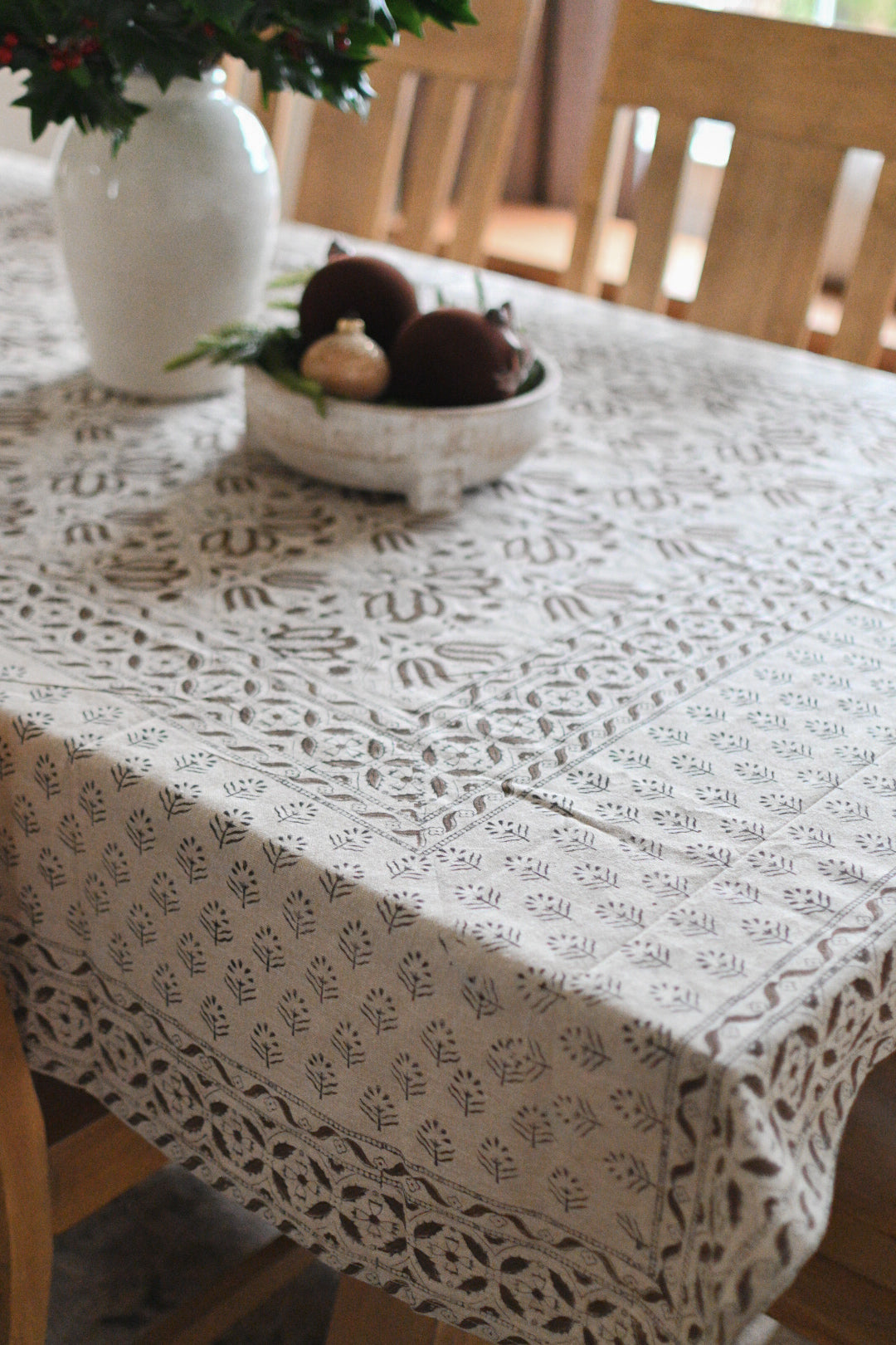 Amelia Floral Block Print Tablecloth - Maple Village Lane