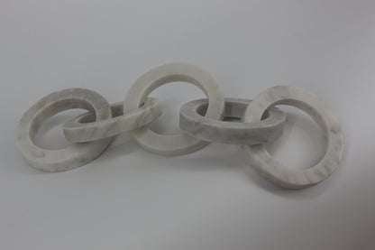 White Marble Interlocking Loops - Maple Village Lane