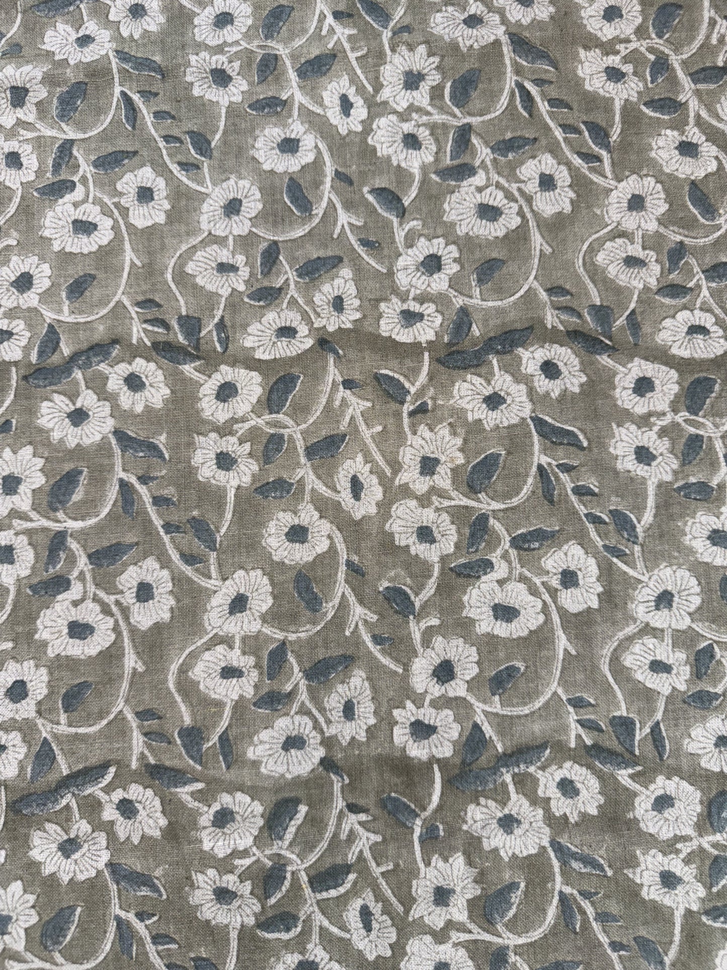 Vera Printed Linen Fabric