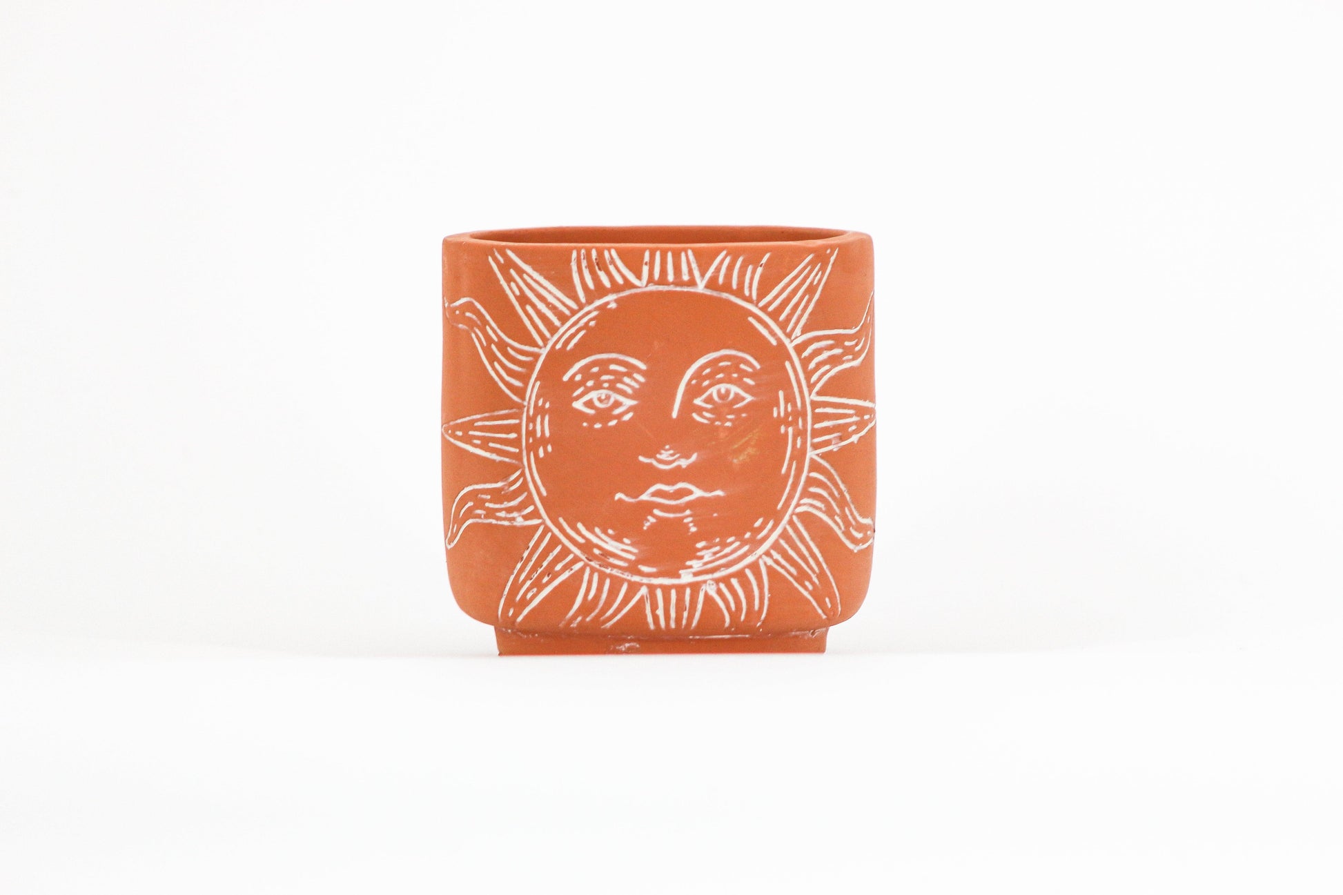 Heraldry Sun Motif Terracotta Planter - Maple Village Lane