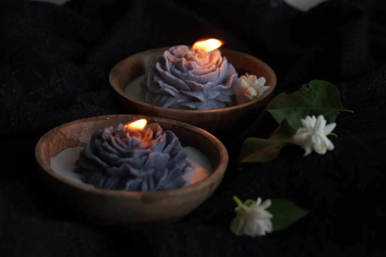 Black Rose Floral Wood Candle