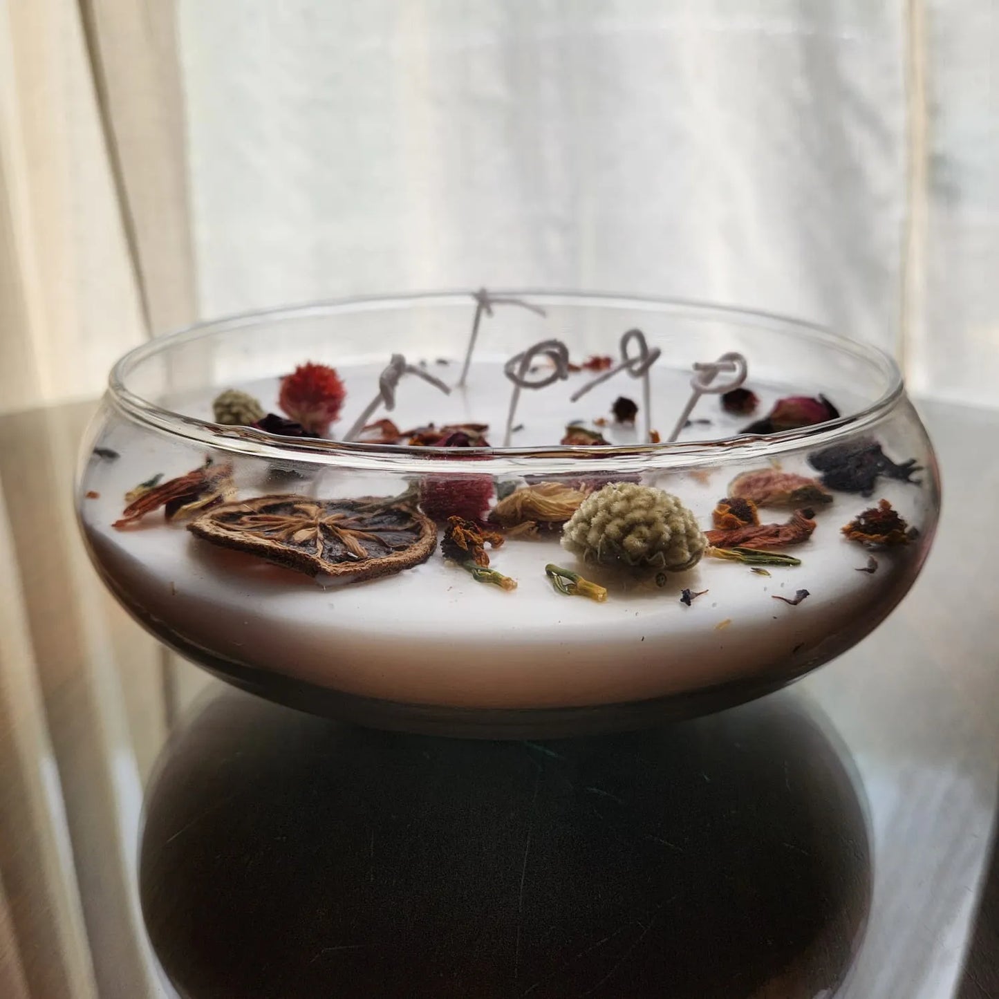 Aura Glass Bowl Candle with Sun Dried Florals