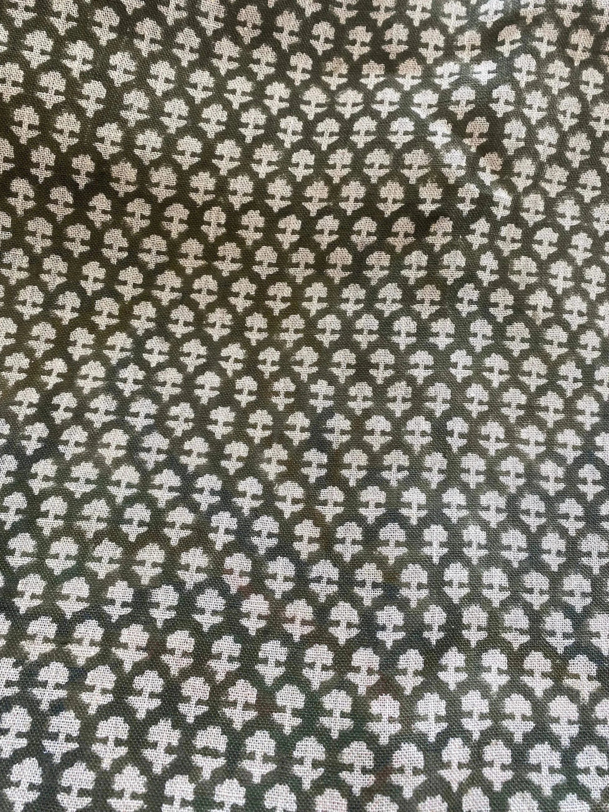 Tulsi Buti No Outline Block Print Linen Fabric - Maple Village Lane