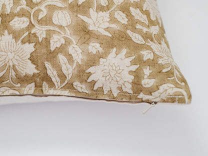 Molly Pillow Cover - Maple Village Lane